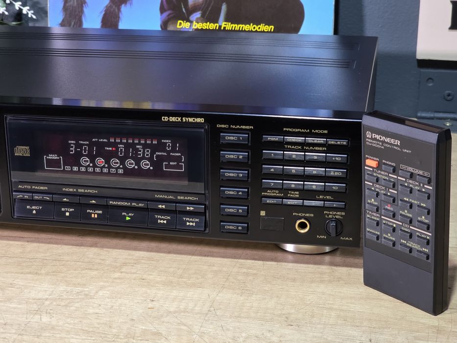 Cd player PIONEER PD-M730, magazie 6 disc, telecomanda,  impecabil
