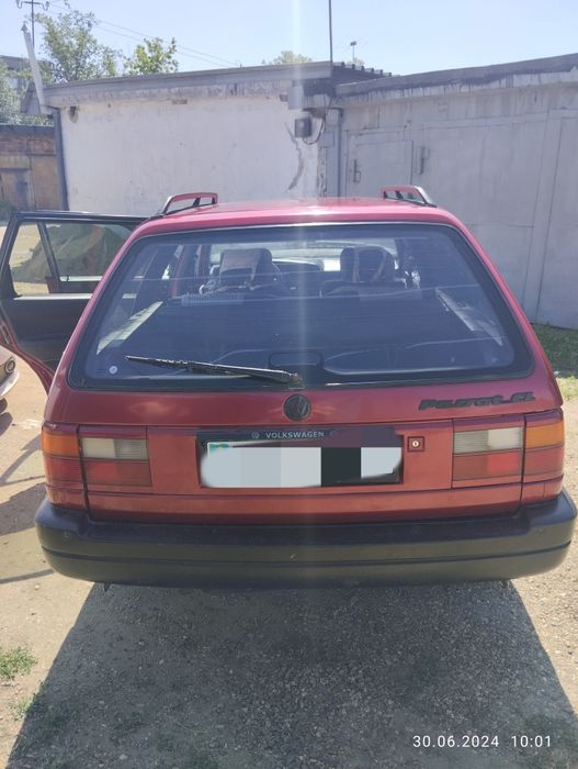 Автомобиль Volkswagen Passat B3