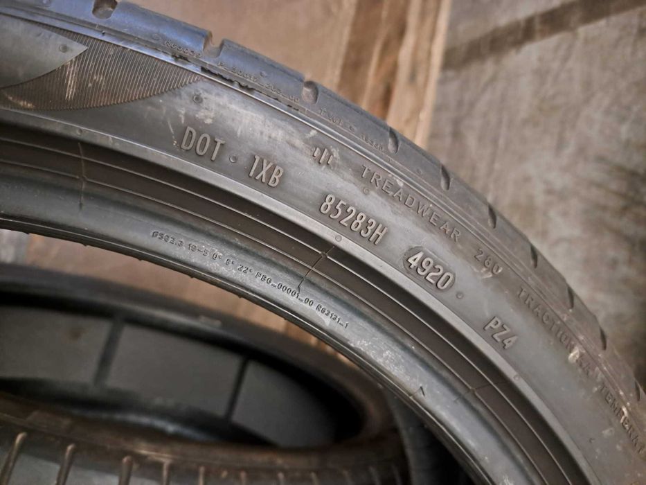 2 anvelope 265/35 R22 Pirelli