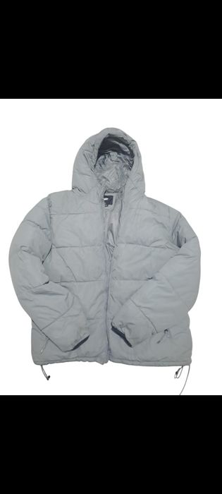 Продам куртку за 7000