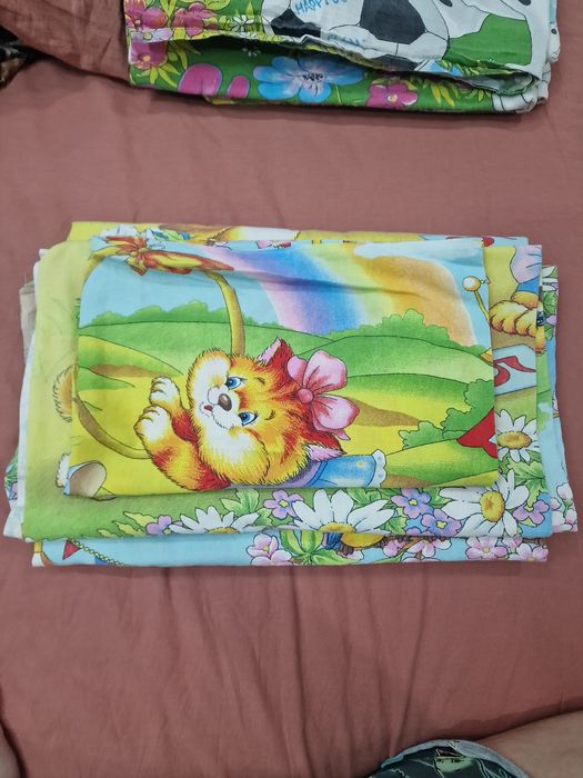 Продам постельное в детскую кроватку