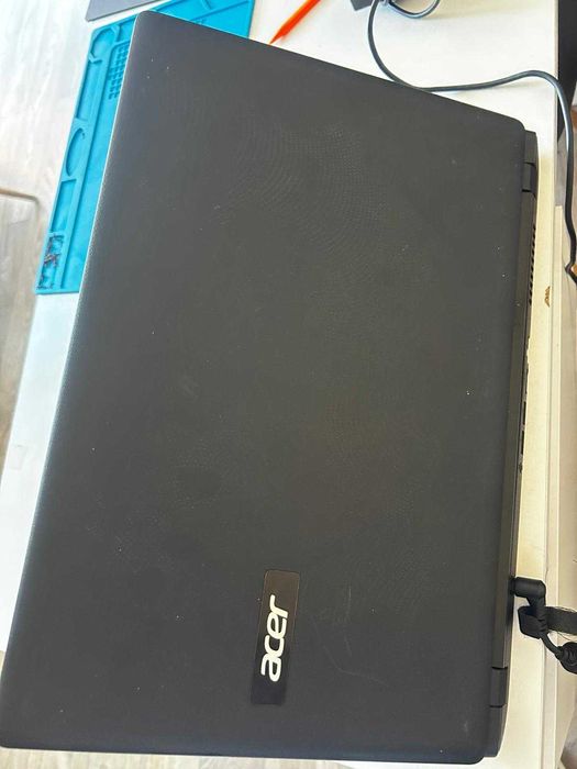 Laptop Acer Aspire ES1 Ideal pentru Office & Școală