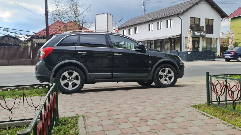 Vând sau schimb auto