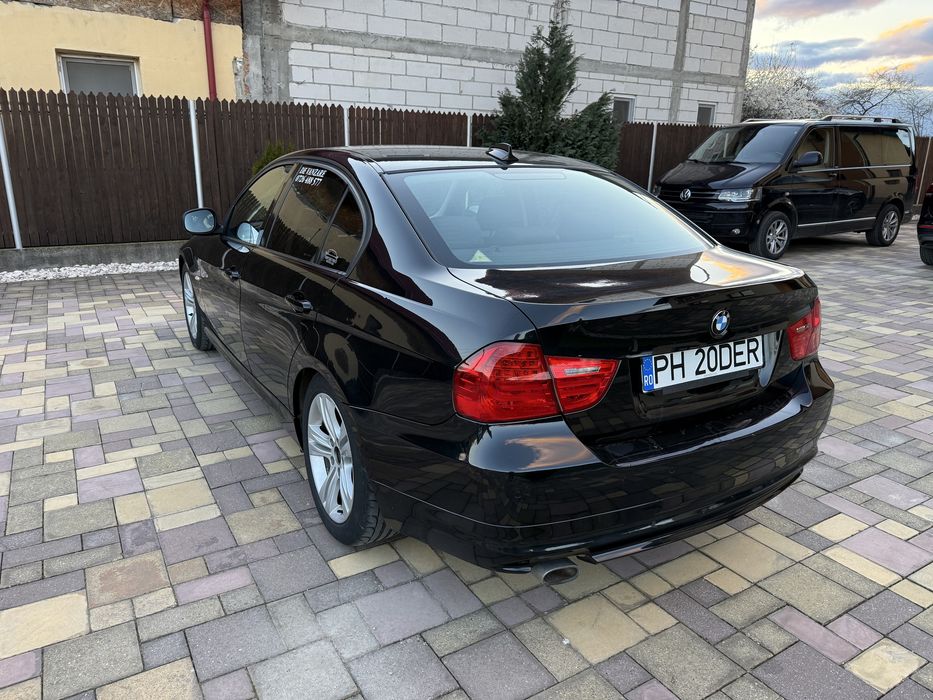 BMW 3 Series 2011 — imagine 5