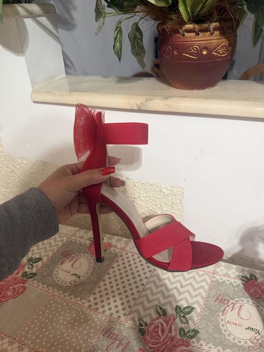 Pantofi dama eleganti