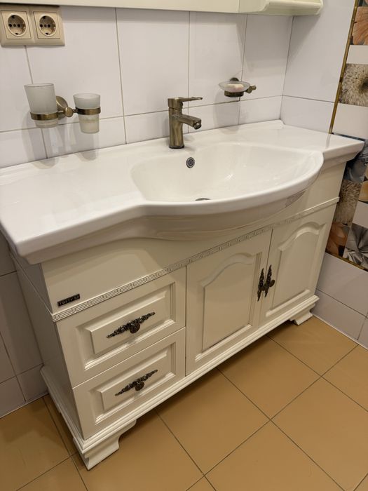 Мойка с зеркалом