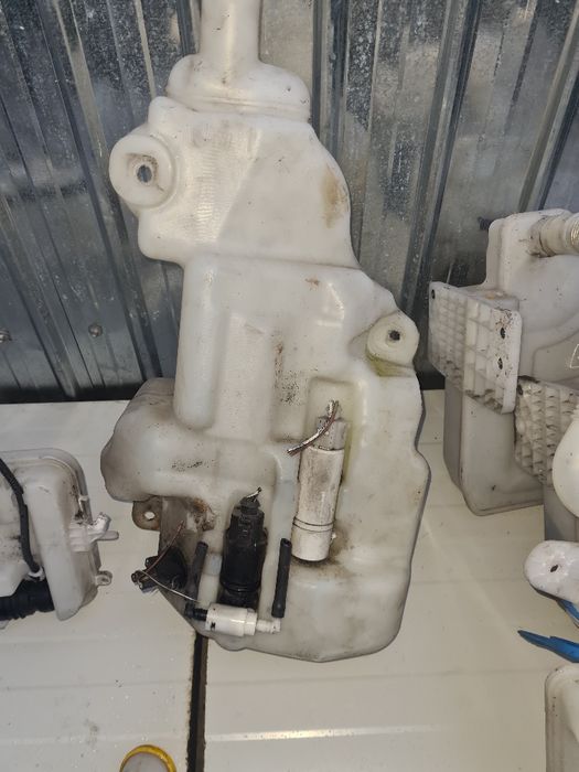 Vas lichid parbriz vw golf 5,Mercedes R-CLASSE w251,Mazda 5,bmw e90,91