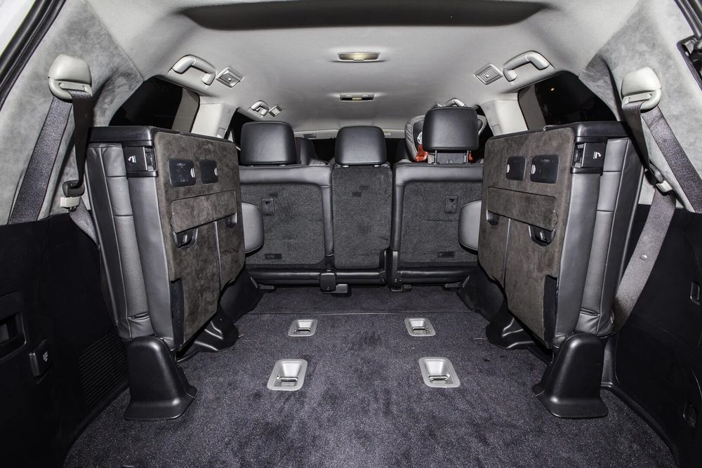 Третий ряд задних сидений
