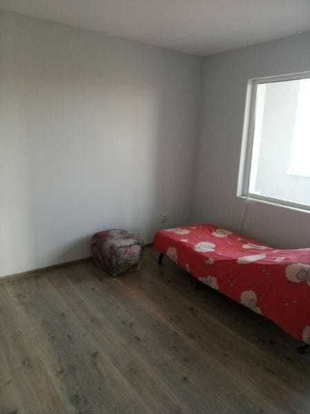 Триетажна къща в Бяла