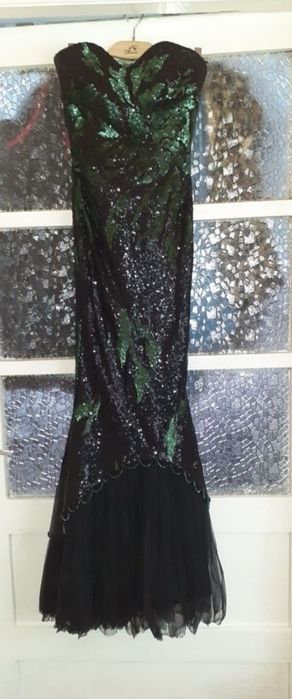 Vând 3 rochii în stare foarte bună