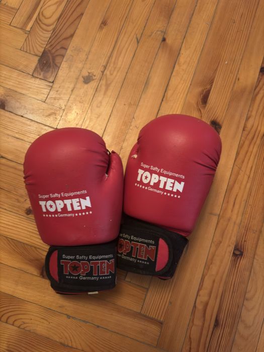 Продам перчатки для бокса