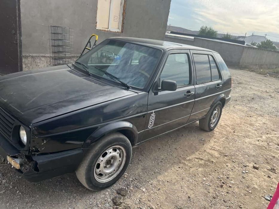 Голф 2 400 сатылады