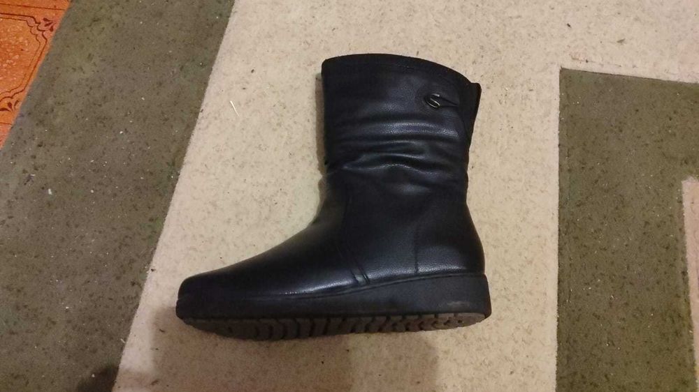 Продаются зимнее сапоги
