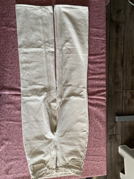 Дънки млечен цвят H and M