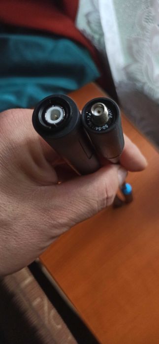 Antenă portabilă,pentru stație radio emisie-recepție.