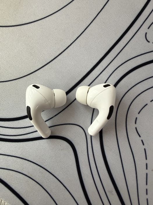 Air pods pro (2 поколение)