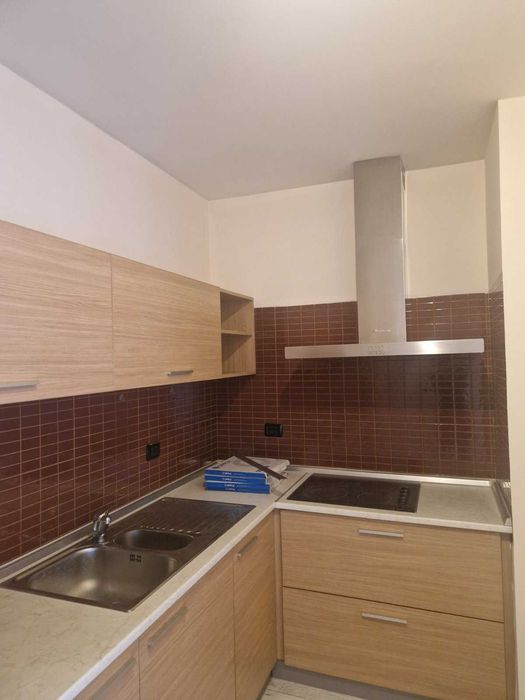 Кухня с електроуреди