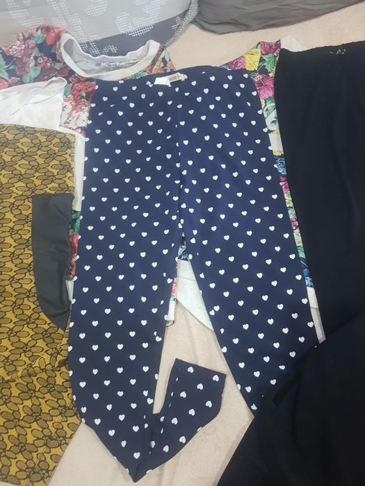 Дамски блузи и клинчета С 18лв общо