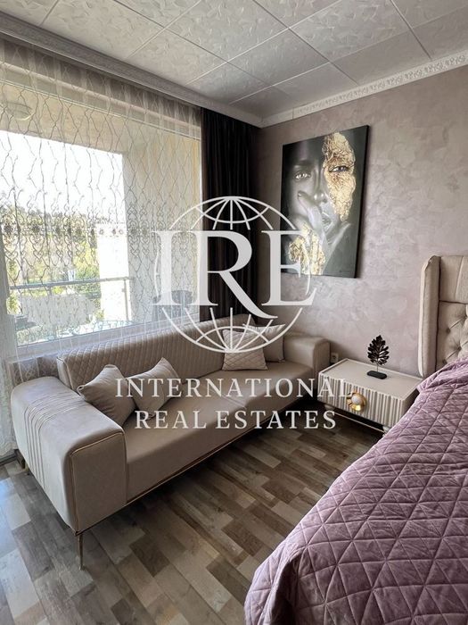 Продава се Едностаен апартамент в к.к. Св.Св. Константин и Елена - 40 кв.м за 1196 €/кв.м - Снимка #2