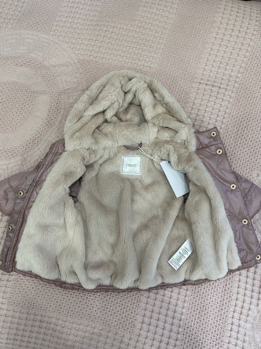 Куртка Next на 6-9 мес