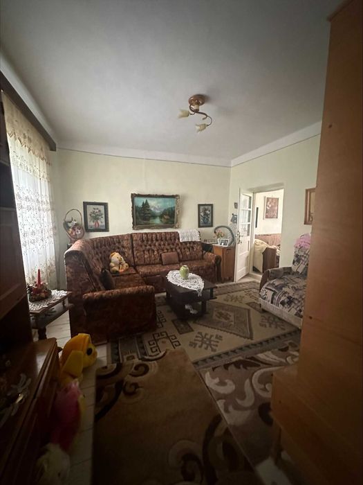 Casa Belcesti - Aproape de Centru si Gara - 1033 MP (111 MP Casa )