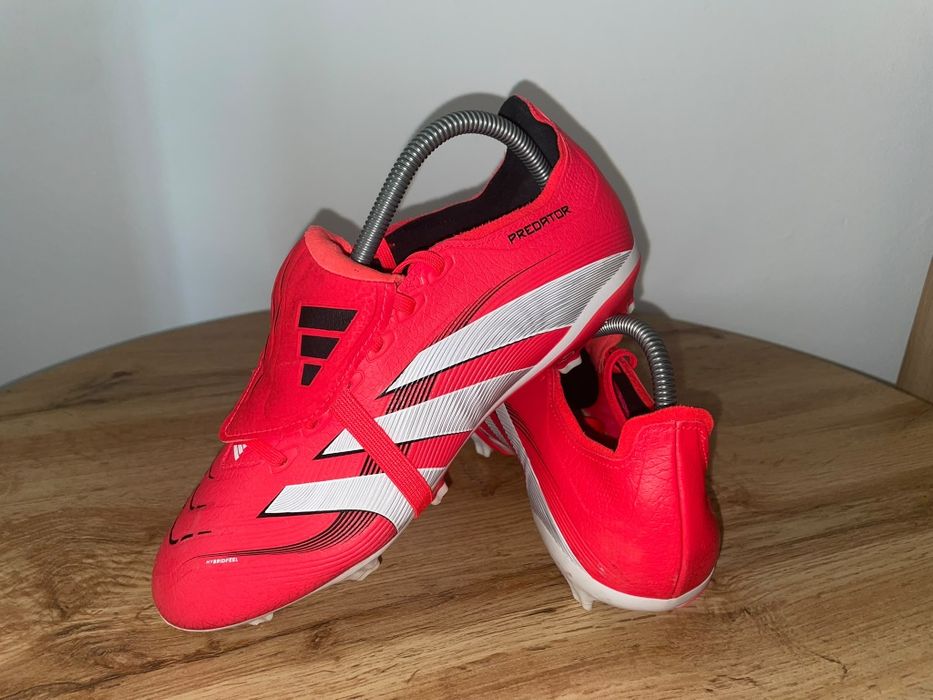Ghete fotbal crampoane ADIDAS predator nr 40,5