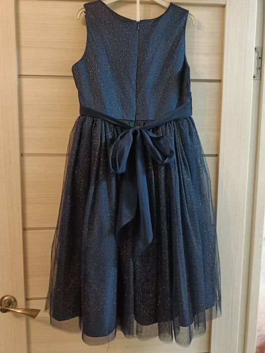 Продам платье для девочки