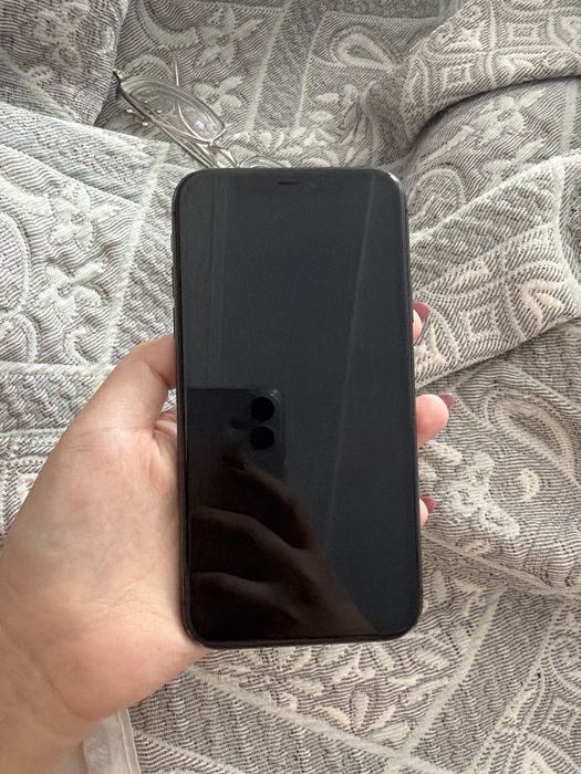 Продам Iphone 11 64гб
