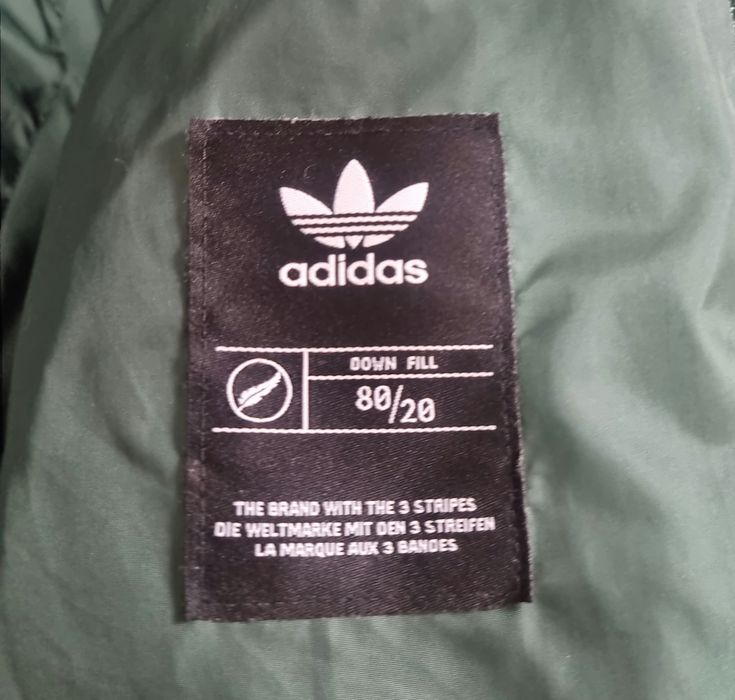 Пуховик adidas зеленый