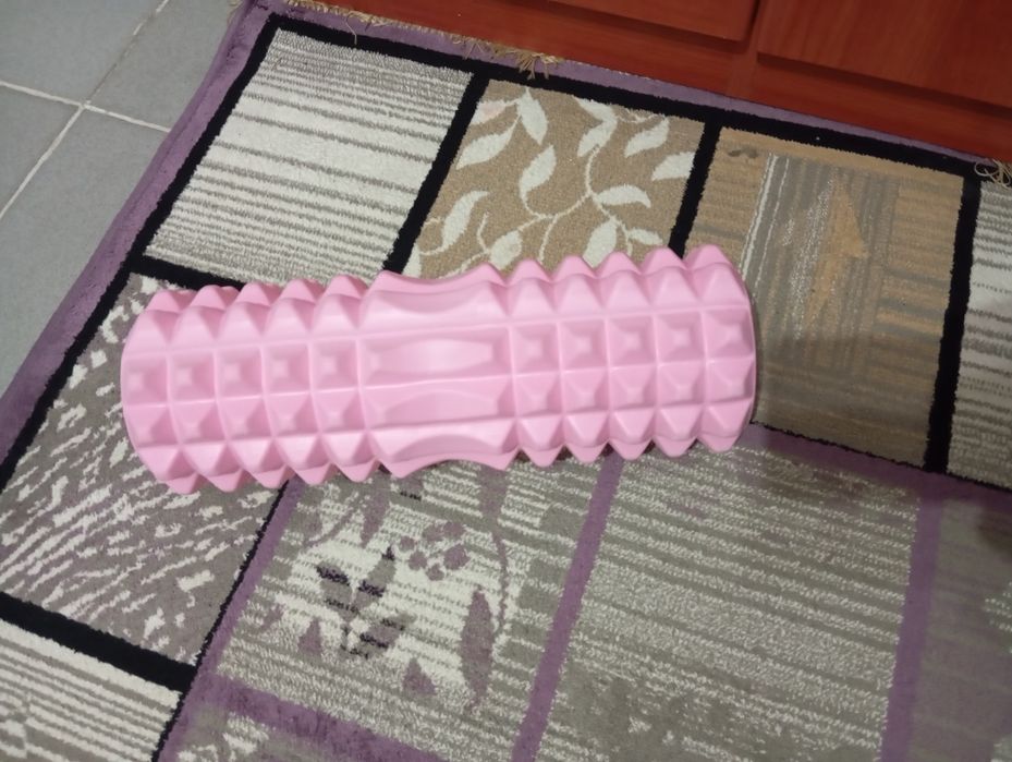 Массажный ролик для спины.