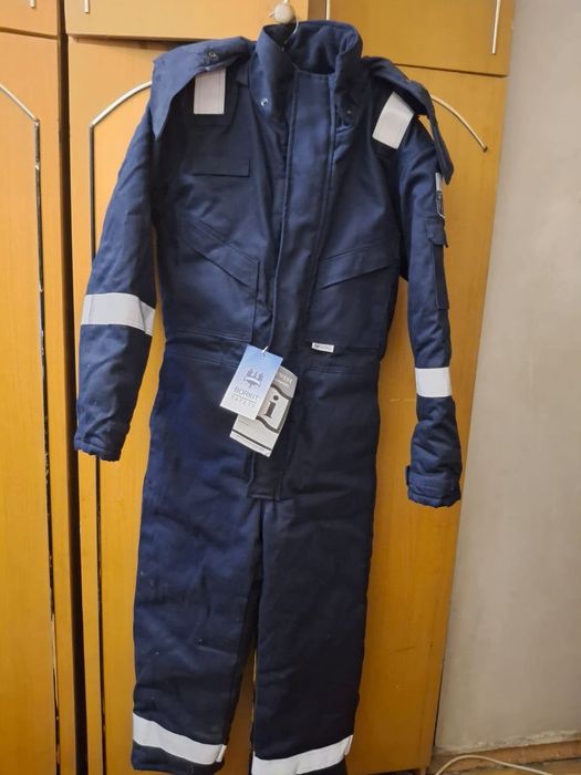 Комбинезон зимний,