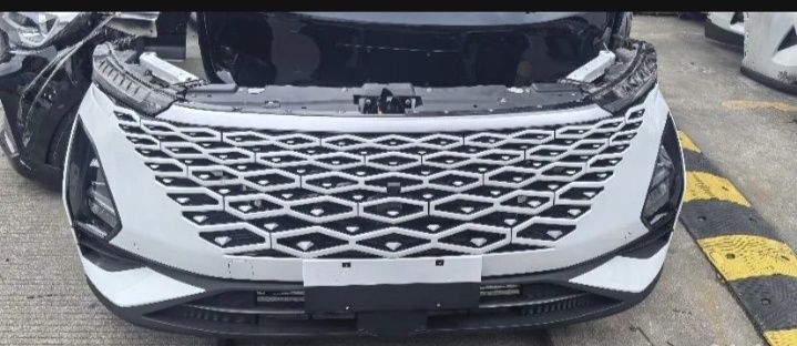 Omoda C5 передний бампер