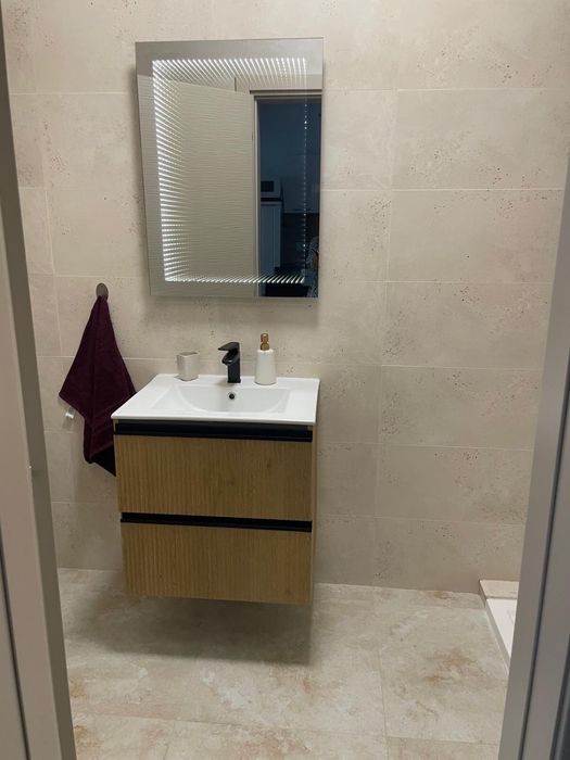 Dau in chirie apartament cu 2 camere