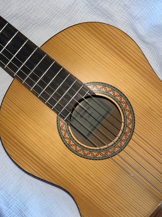 Китара Yamaha C30M