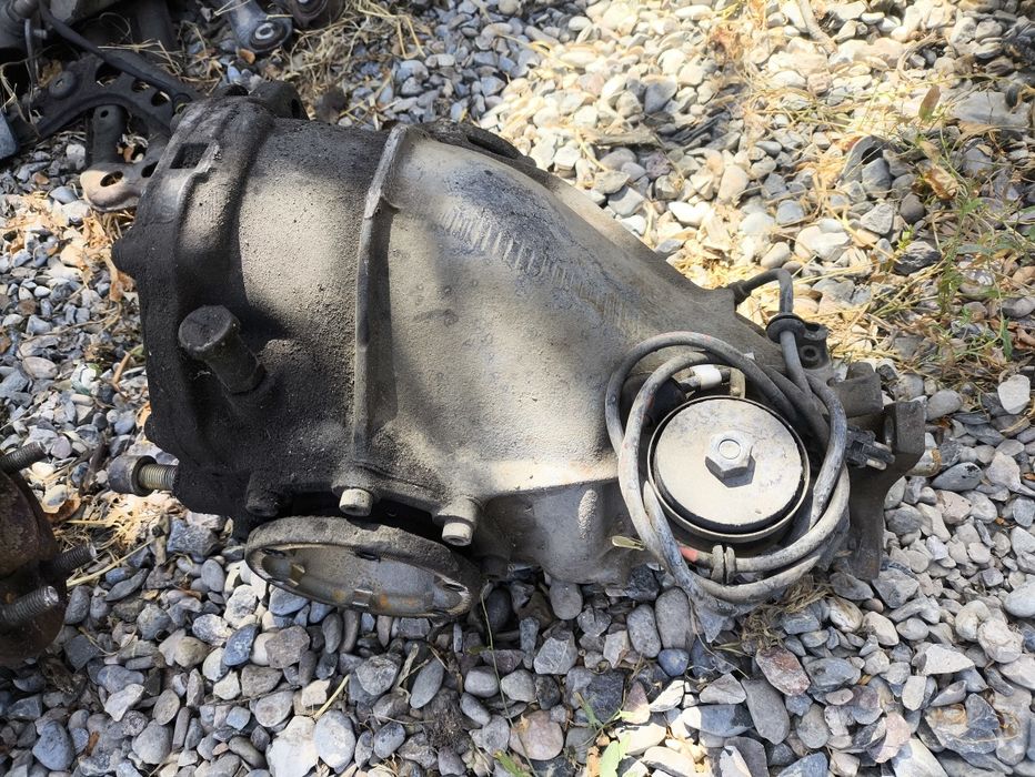 Редуктор Мерседес 124