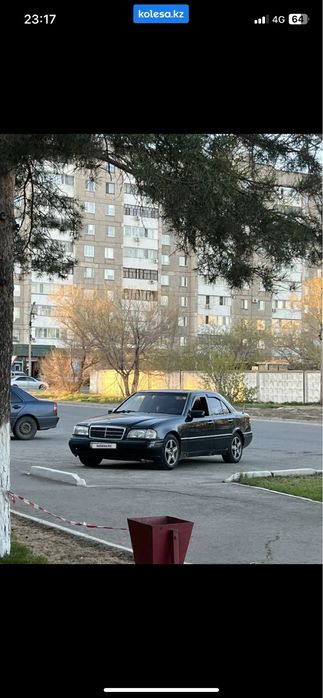 Продам машину мерседес