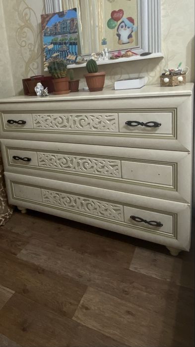 Комод в спальню.