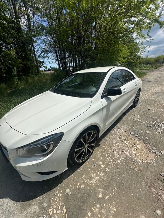 Mercedes-Benz CLA180