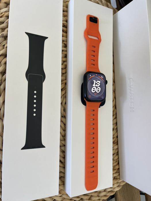 Apple Watch Series 8  45 mm