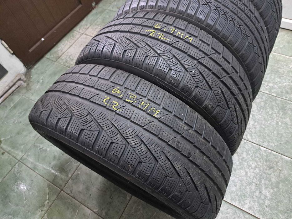 4 anvelope 235/50 R19 Pirelli