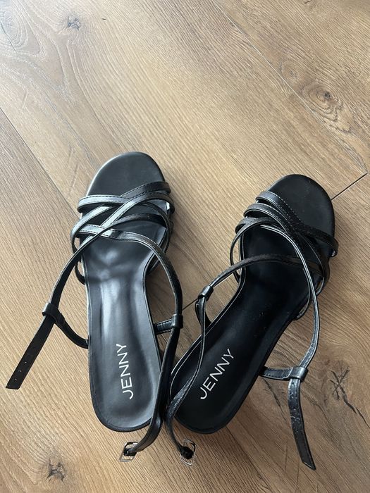 Sandale marime 41 noi