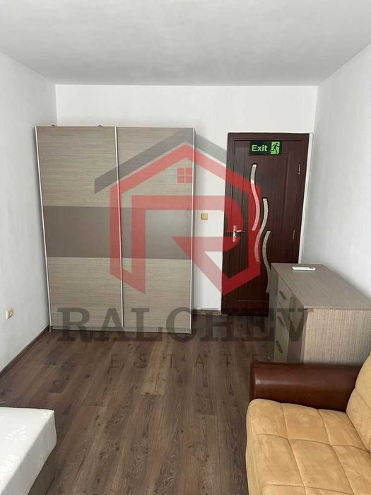 Дава се под наем Тристаен апартамент в Варна, Трошево - 85 кв.м за 598.23 € - Снимка #3