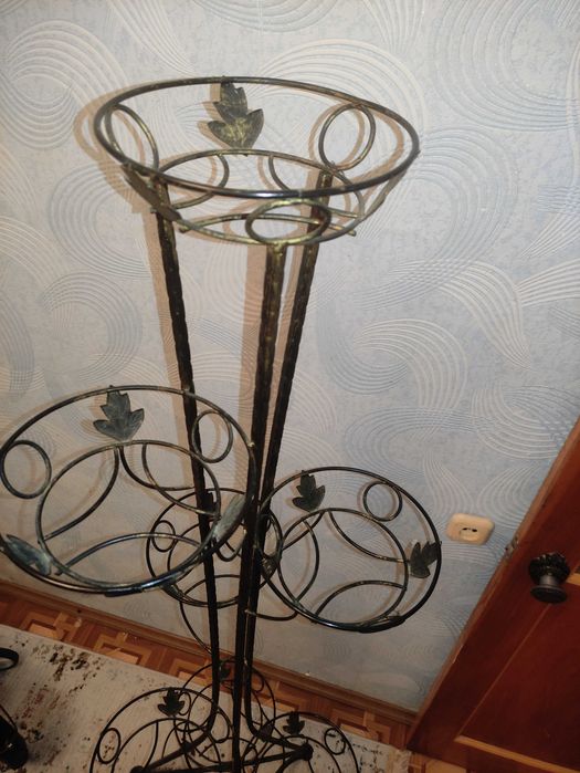 Подставка для цветов