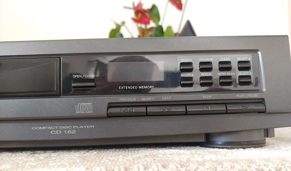 Philips CD162 cd player