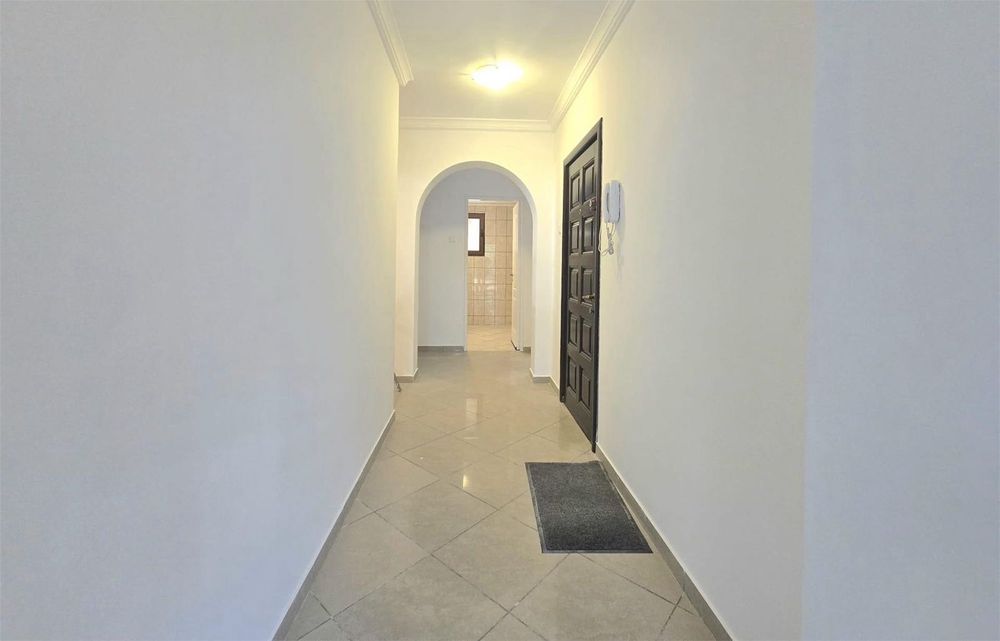 Spațiu comercial de închiriat, etaj 1 zona Cug