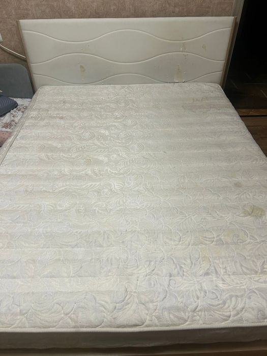 Кровать 200*220.Срочно Продам