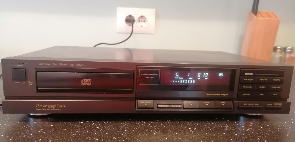 CD player Technics SL-P202A