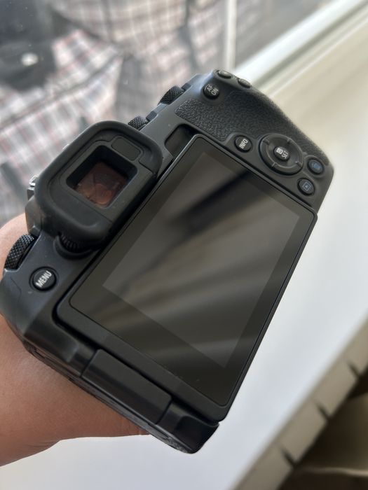 Фотоаппарат Canon rp