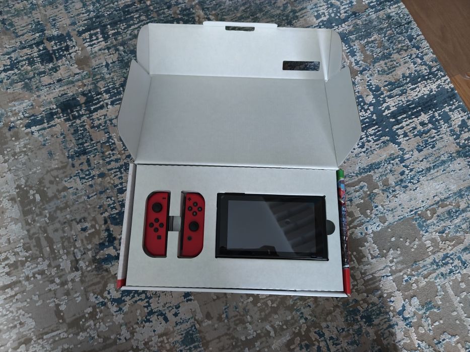 Nintendo switch super mario odyssey edition bundle