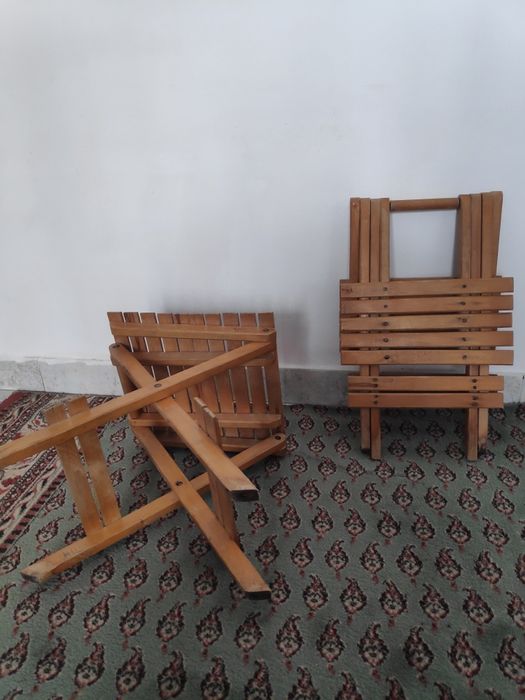 Scaune Sau masute pliabile din lemn